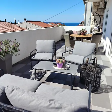 住宿加早餐酒店 Buzolic 1 Hvar 赫瓦尔