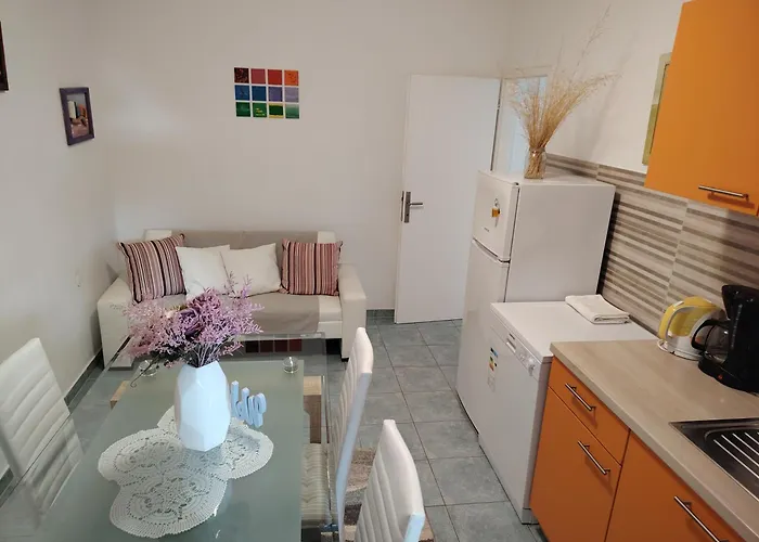 Buzolic 1 Hvar Hvar Town